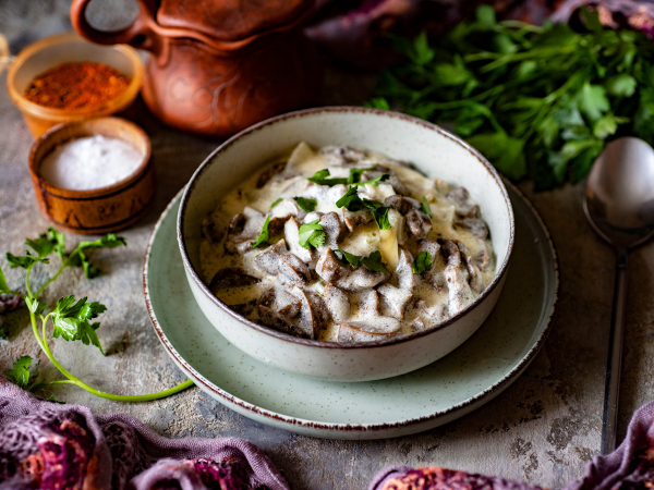 Тушеные говяжьи почки, рецепт с фото