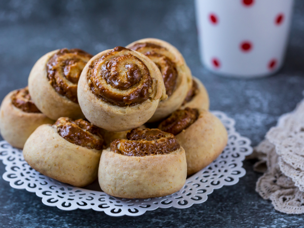 Печенье с вареной сгущенкой и орехами, рецепт с фото