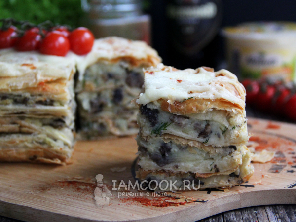 Слоеный закусочный торт с грибами, рецепт с фото