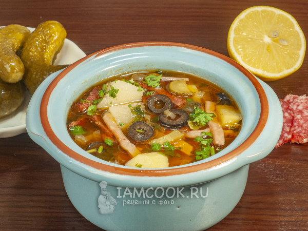 Солянка сборная с колбасой (классический рецепт), рецепт с фото