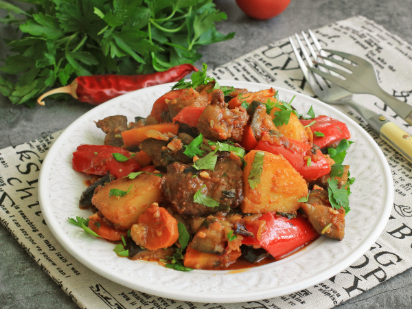 Аджапсандал армянский с мясом, рецепт с фото