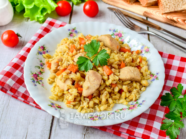 Перловка с индейкой в мультиварке, рецепт с фото