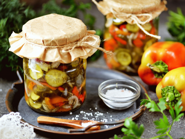 Салат из огурцов и болгарского перца на зиму, рецепт с фото