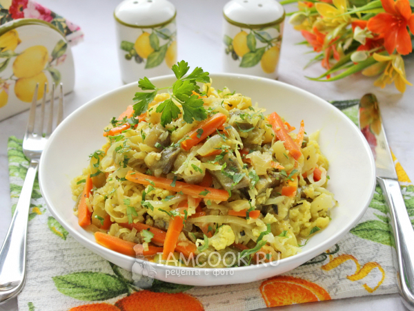 Овощное рагу с баклажанами и капустой, рецепт с фото