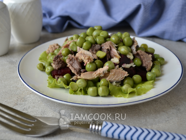 Салат с тунцом и свеклой, рецепт с фото