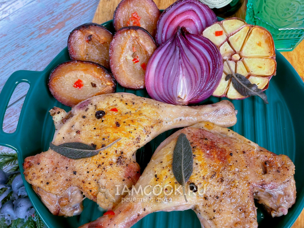 Утиные ножки в имбирном пиве со сливами и можжевеловыми ягодами, рецепт с фото