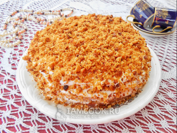 Медовик с творожным кремом, рецепт с фото