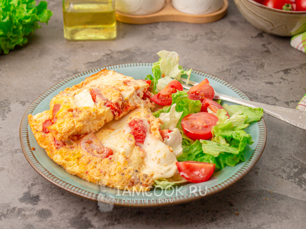 Омлет с моцареллой и помидорами, рецепт с фото