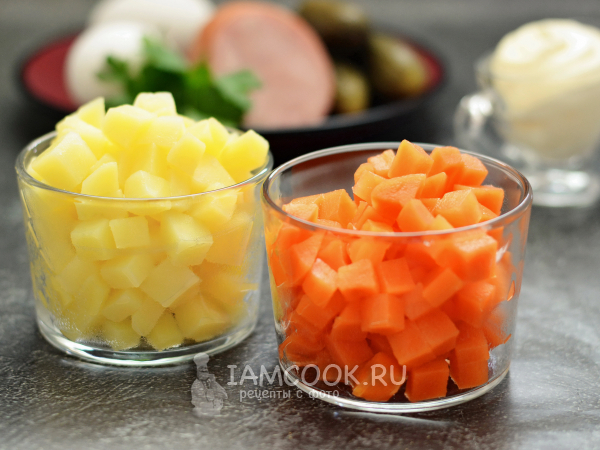 Картошка и морковь для Оливье кубиками (быстрый способ варки), рецепт с фото