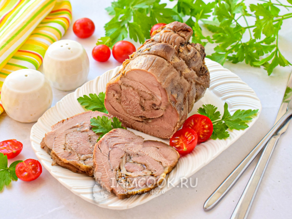 Буженина из филе бедра индейки в духовке, рецепт с фото