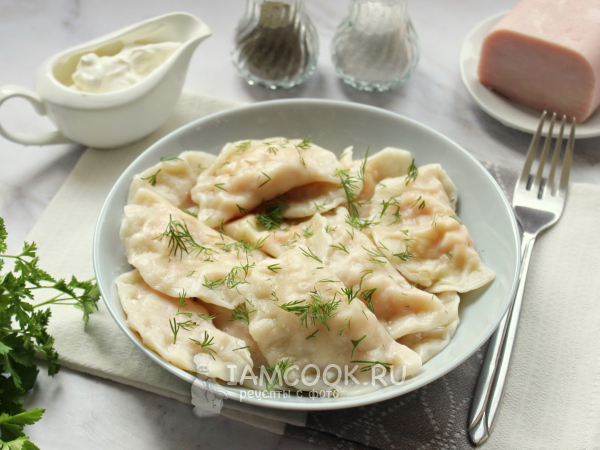 Вареники с колбасой, рецепт с фото