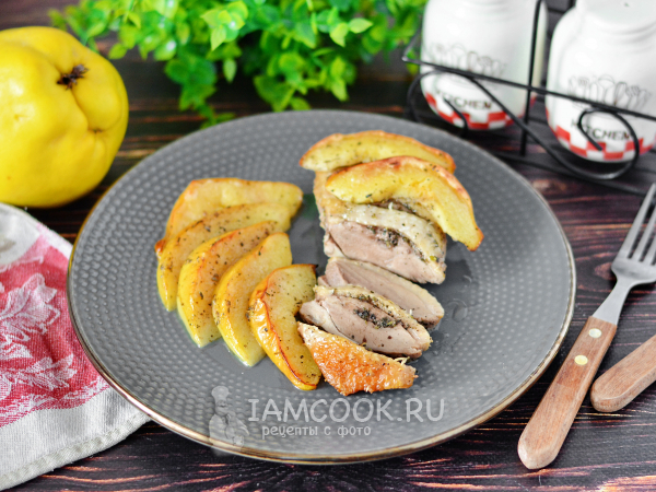 Утиная грудка с айвой в духовке, рецепт с фото