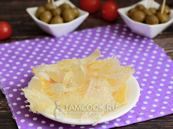 Сырные чипсы на сковороде (лепестки), рецепт с фото