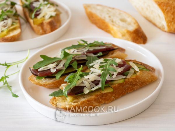 Брускетта с уткой, рецепт с фото