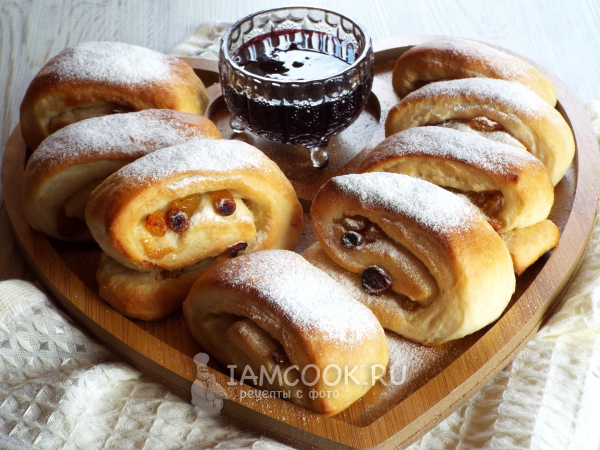 Булочки с изюмом из теста, как пух, рецепт с фото