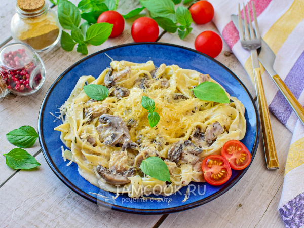 Тальятелле с грибами в сливочном соусе, рецепт с фото