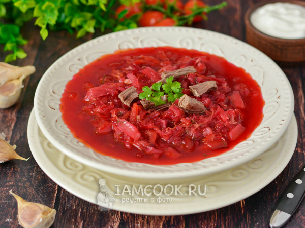 Борщ с тушенкой в мультиварке, рецепт с фото