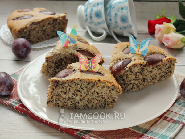 Пирог со сливами и грецкими орехами, рецепт с фото