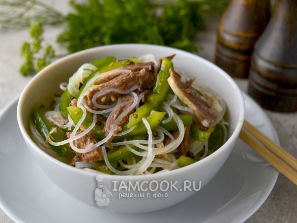 Салат с фунчозой и говядиной, рецепт с фото