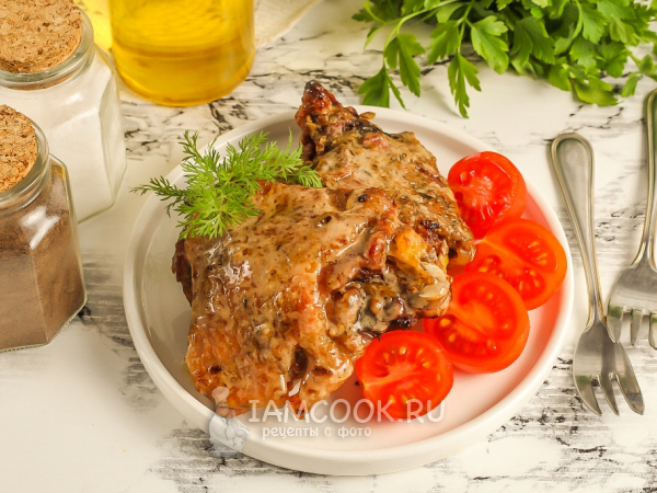Куриные бедра в горчично-медовом соусе в духовке, рецепт с фото