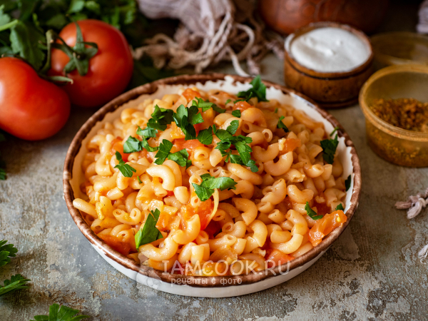 Макароны с помидорами и чесноком, рецепт с фото
