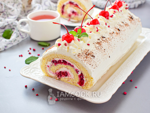 Бисквитный рулет с кремом чиз, рецепт с фото