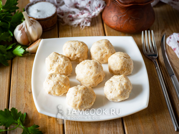 Куриные котлеты на пару в мультиварке Редмонд, рецепт с фото