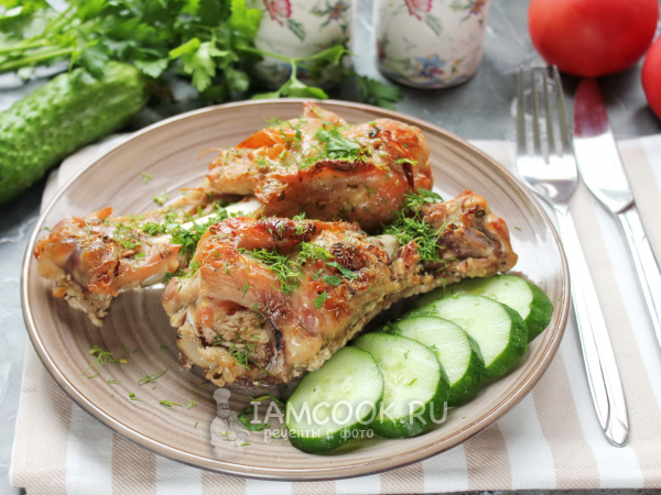 Плечо индейки в духовке в рукаве, рецепт с фото