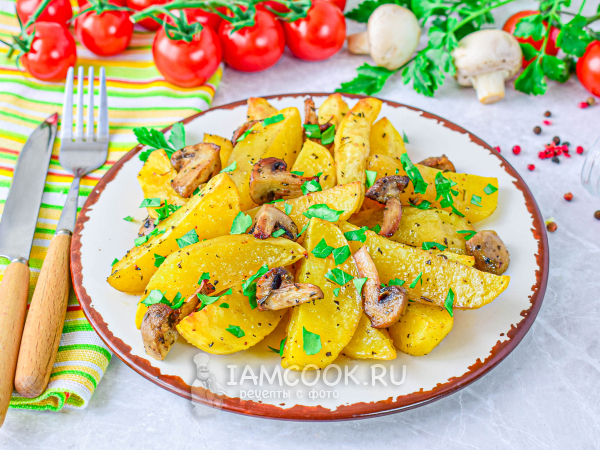 Картошка с грибами по-деревенски в духовке, рецепт с фото