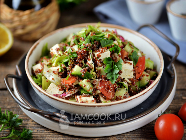 Постный салат с киноа и тофу, рецепт с фото