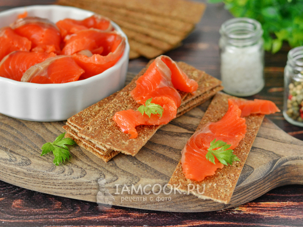 Засолка кижуча в рассоле, рецепт с фото