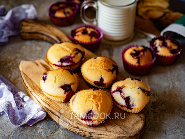 ПП кексы с вишней, рецепт с фото