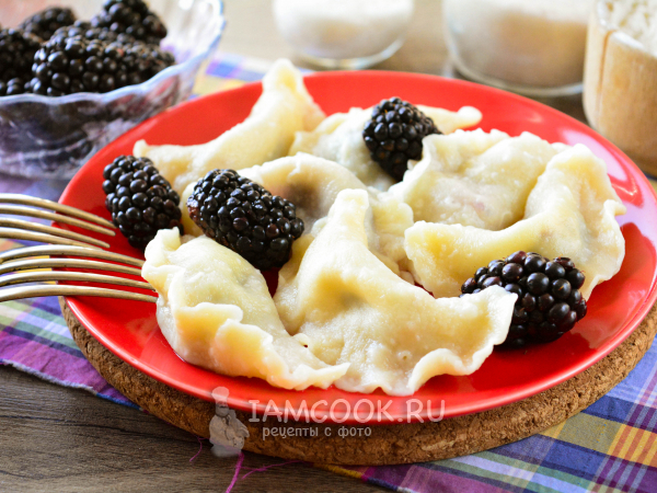 Вареники с ежевикой, рецепт с фото