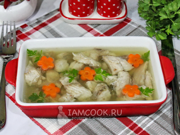 Заливное из карася, рецепт с фото