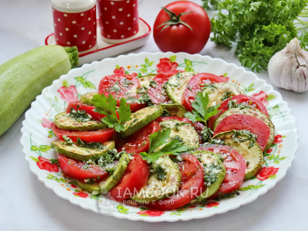 Закуска из кабачков с помидорами и чесноком, рецепт с фото