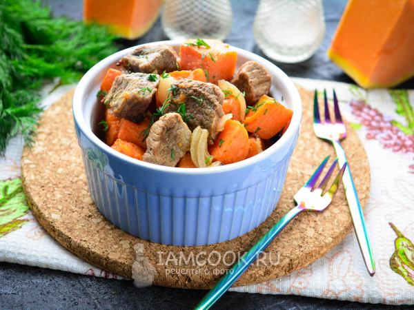 Тыква с мясом в рукаве в духовке, рецепт с фото