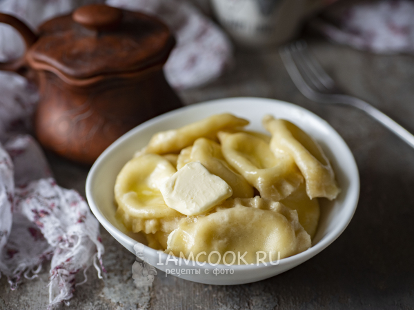 Пышные вареники на кефире с творогом на пару, рецепт с фото