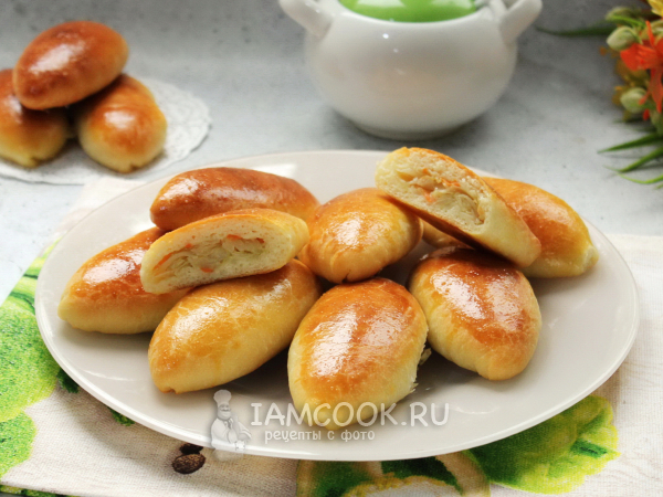 Пирожки из творожного теста с капустой в духовке, рецепт с фото