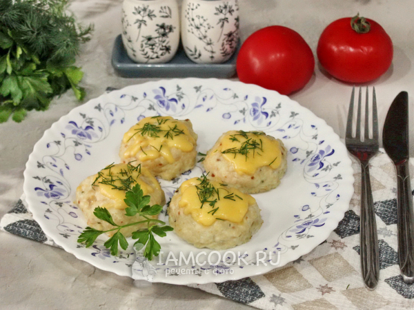 Куриные биточки с сыром в духовке, рецепт с фото