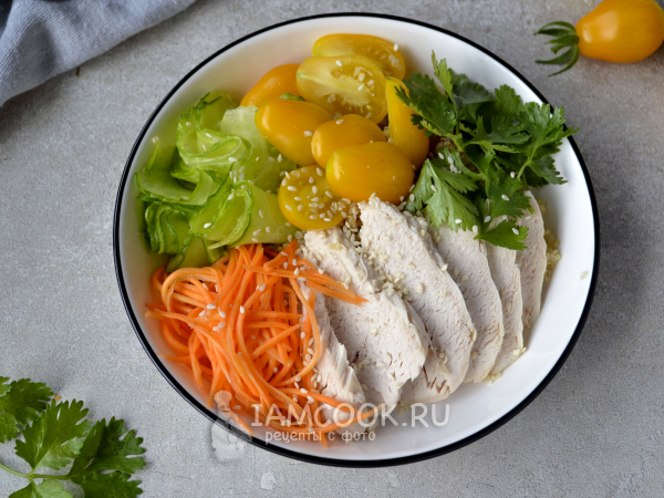 Поке с киноа и курицей, рецепт с фото