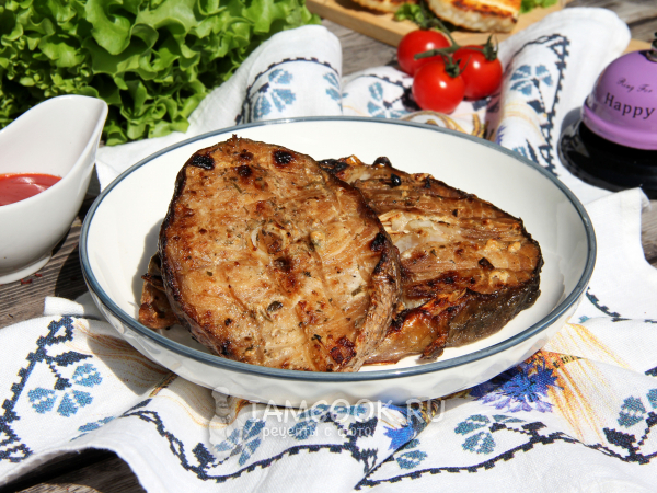 Стейки трески на мангале, рецепт с фото