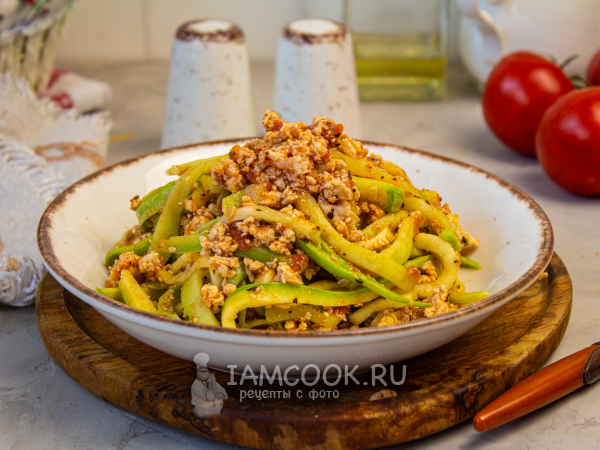Спагетти из кабачков с фаршем, рецепт с фото