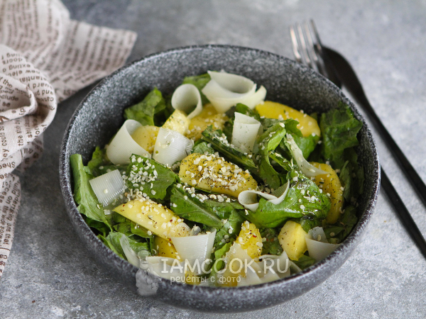 Салат «Французский» с яблоком и сыром, рецепт с фото