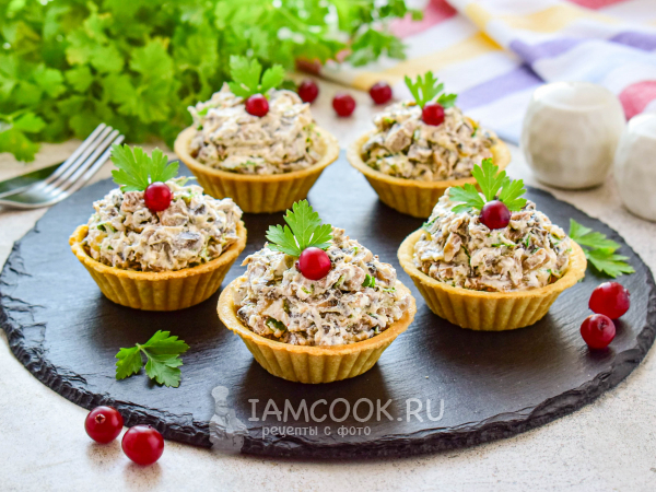 Тарталетки с творожным сыром и грибами, рецепт с фото