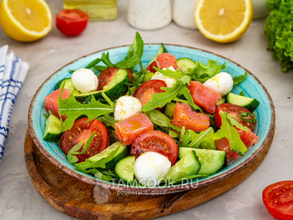 Салат с рукколой и семгой, рецепт с фото