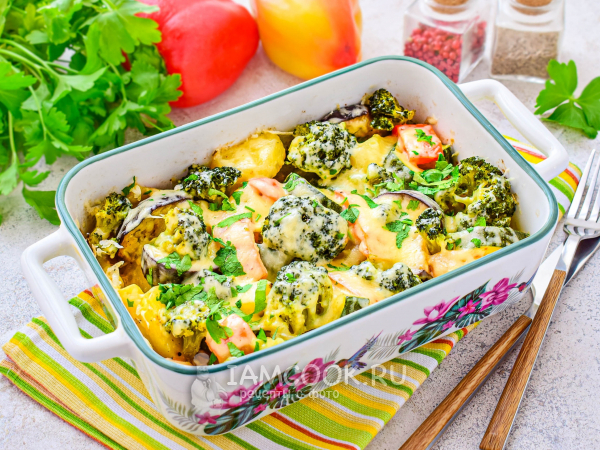 Овощи в духовке под сыром, рецепт с фото