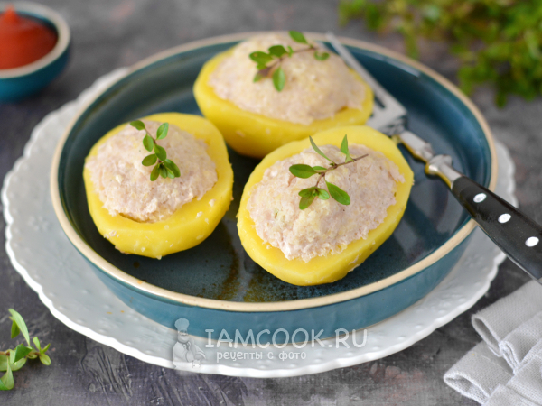 Фаршированный картофель с фаршем на сковороде, рецепт с фото