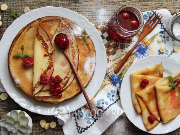 Шоколадные блины с белым шоколадом, рецепт с фото