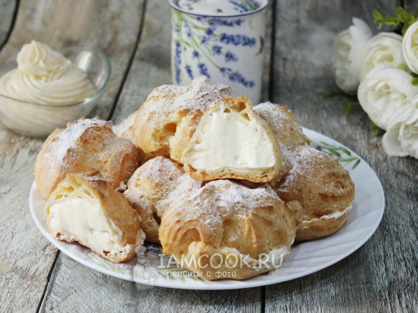 Профитроли с пломбирным кремом, рецепт с фото