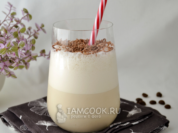 Молочный коктейль как в кафе, рецепт с фото